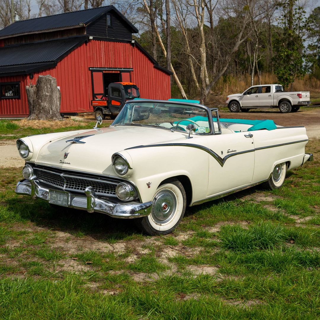 Cruising in a 1955 convertible Ford Fairlane Sunliner - The Southsider Voice